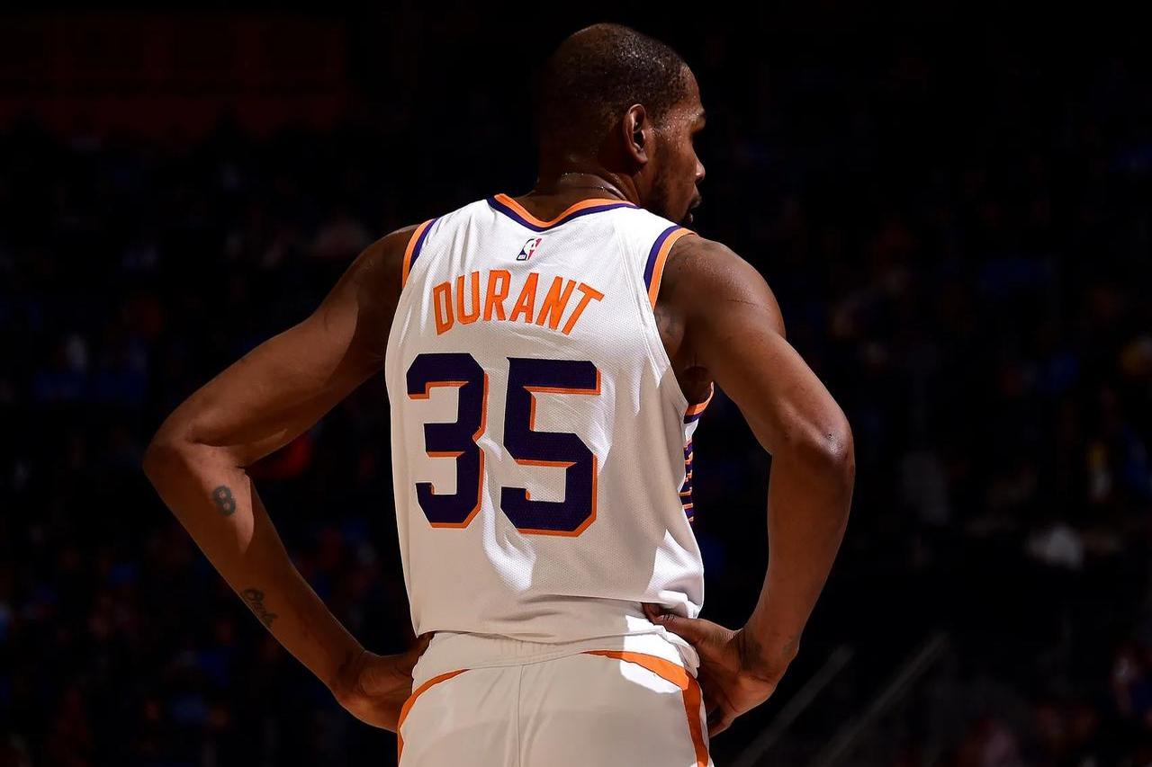 杜兰特新星晋级下一阶段表现突出，巴塞罗那前途光明！赢得满堂喝彩的简单介绍