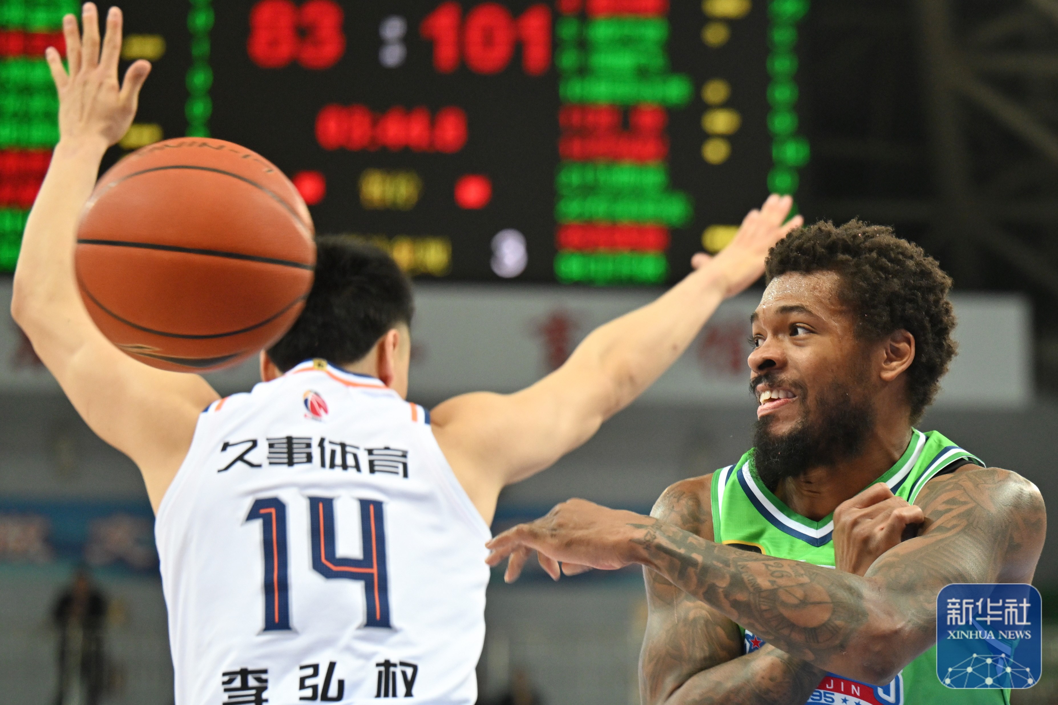 里程碑夜！上海海港官宣签约，CBA季后赛清晨刷纪录，震撼外界，高层口径保持一致的简单介绍